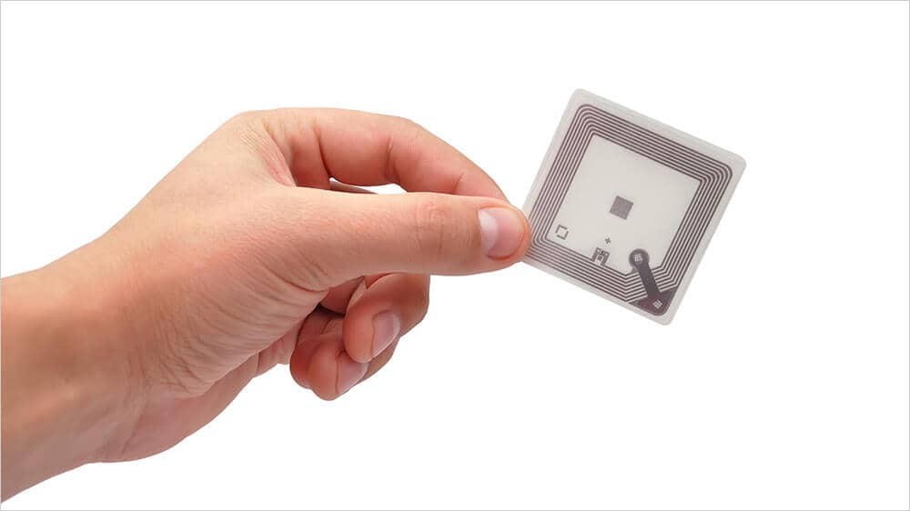 От традиций к инновациям: как RFID трансформирует отрасли.