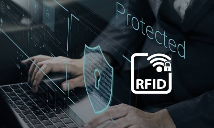 Технология RFID упрощает управление складированием и логистикой.