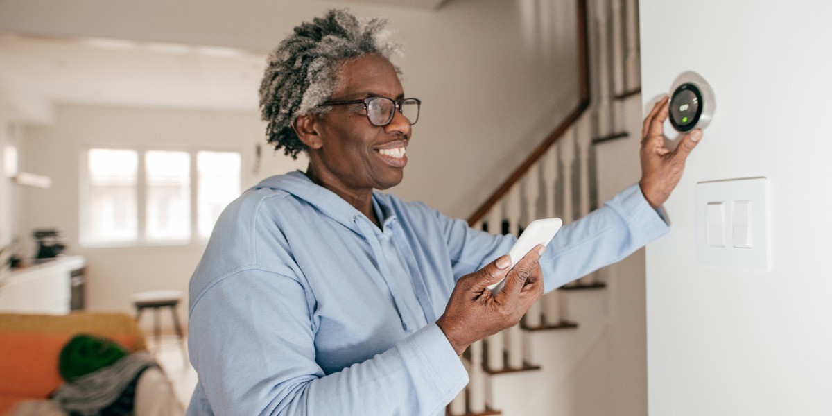 Интеллектуальный уход за пожилыми людьми с использованием RFID-технологии: от мониторинга в реальном времени до проактивной безопасности.