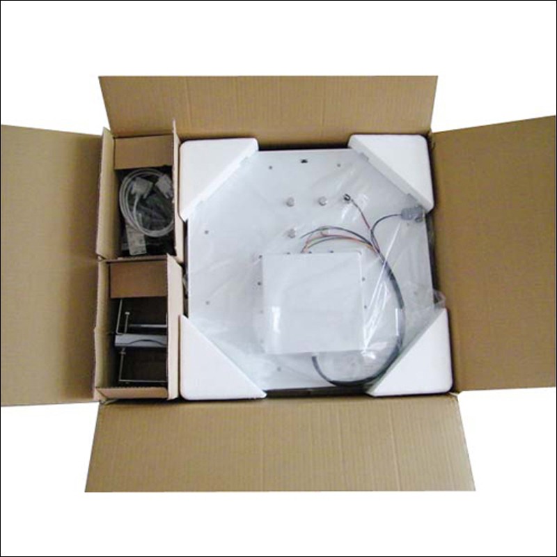 Встроенный считыватель/записыватель UHF RFID 0-25 мм со встроенной антенной.